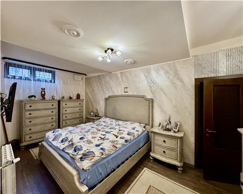 Vila D+P+1E, 11 camere, Bulevard, Ploiesti
