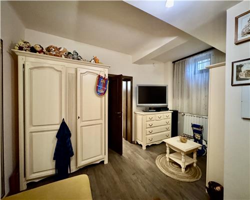 Vila D+P+1E, 11 camere, Bulevard, Ploiesti