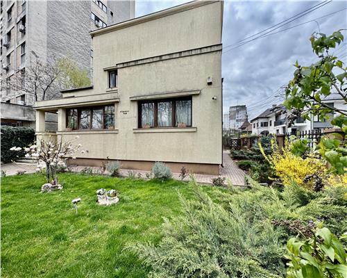 Vila D+P+1E, 11 camere, Bulevard, Ploiesti