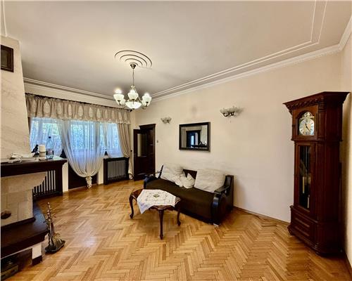 Vila D+P+1E, 11 camere, Bulevard, Ploiesti