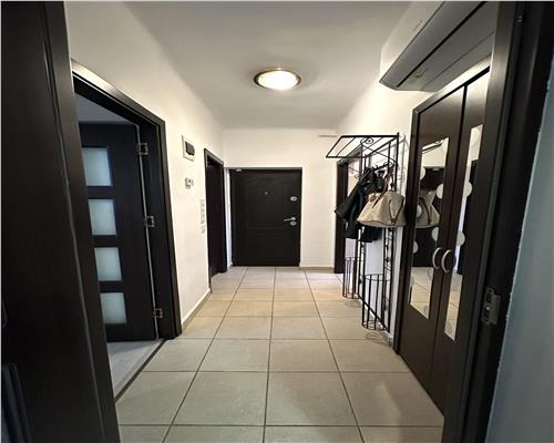 Inchiriez apartament 2 camere, ultracentral, Ploiesti, gradina proprie