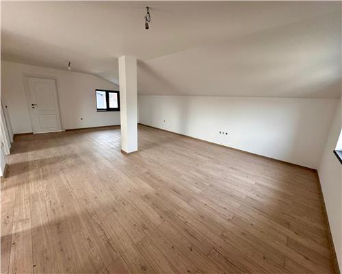 Casa 8 camere, in Ploiesti zona Albert