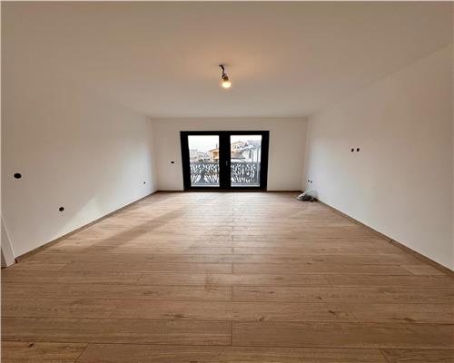 Casa 8 camere, in Ploiesti zona Albert