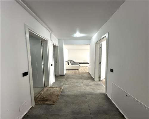 Inchiriere apartament 3 camere modern, in Ploiesti, cartier Albert