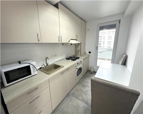 Inchiriere apartament 3 camere modern, in Ploiesti, cartier Albert
