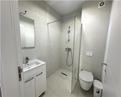 Inchiriere apartament 3 camere modern, in Ploiesti, cartier Albert