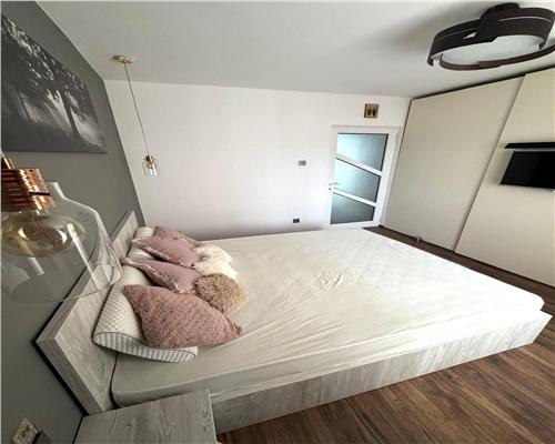 Apartament 3 camere, spatios, prima inchiriere, zona Piata M. Viteazul, Ploiesti