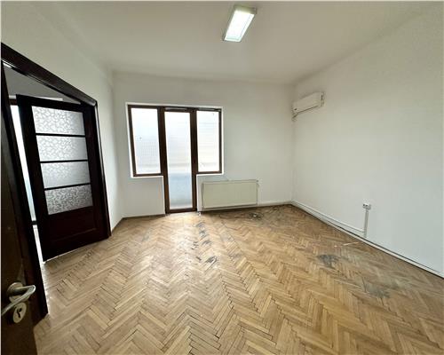 Inchiriere spatiu comercial sau birouri, 100 mp, ultracentral Ploiesti