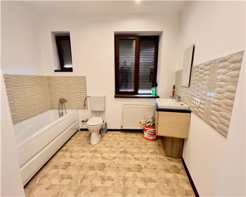 Inchiriere spatiu comercial sau birouri, 147mp, ultracentral Ploiesti
