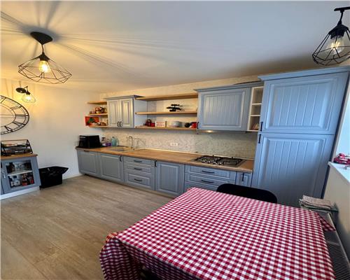 Casa 4 camere, in Ploiesti, cartier Irish Park.