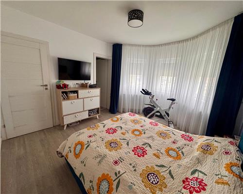 Casa 4 camere, in Ploiesti, cartier Irish Park.
