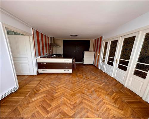 Casa 3 camere pentru activitati comerciale sau cazare muncitori, Ploiesti, zona centrala.