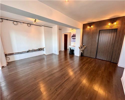Apartament 4 camere, complet renovat, Ploiesti, zona Malu Rosu.