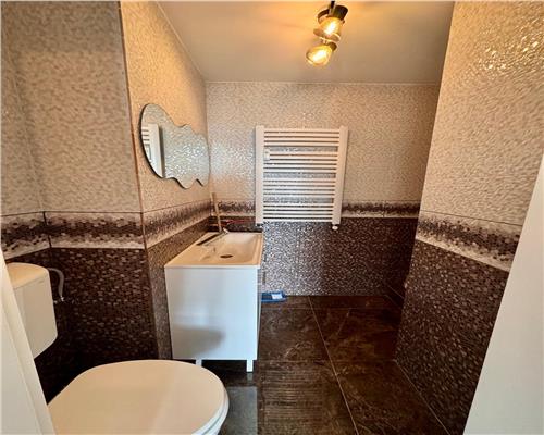 Apartament 4 camere, complet renovat, Ploiesti, zona Malu Rosu.