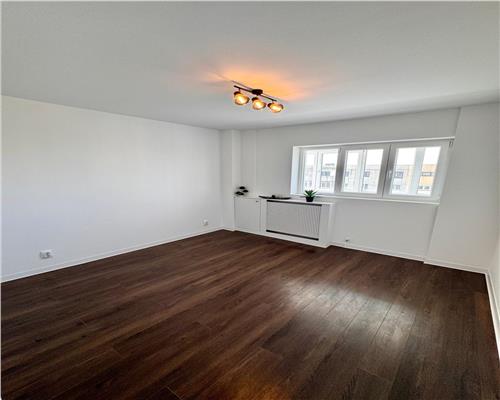 Apartament 4 camere, complet renovat, Ploiesti, zona Malu Rosu.