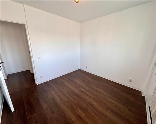 Apartament 4 camere, complet renovat, Ploiesti, zona Malu Rosu.