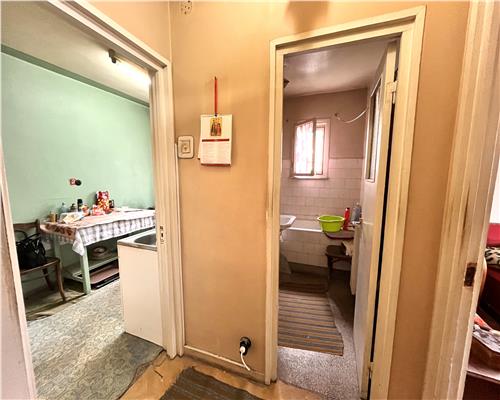 Vanzare apartament 2 camere, zona Sud, Bulevardul Castanilor, Ploiesti