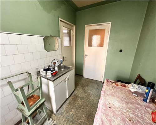 Vanzare apartament 2 camere, zona Sud, Bulevardul Castanilor, Ploiesti