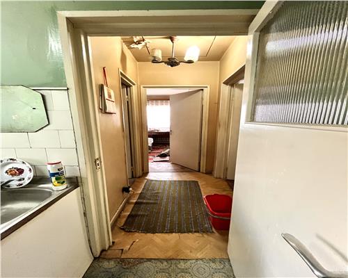 Vanzare apartament 2 camere, zona Sud, Bulevardul Castanilor, Ploiesti