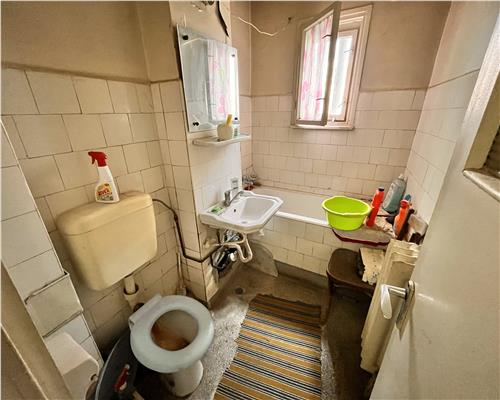 Vanzare apartament 2 camere, zona Sud, Bulevardul Castanilor, Ploiesti