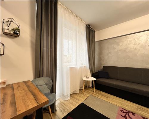 Inchiriere apartament 2 camere, renovat, zona ultracentrala, Ploiesti