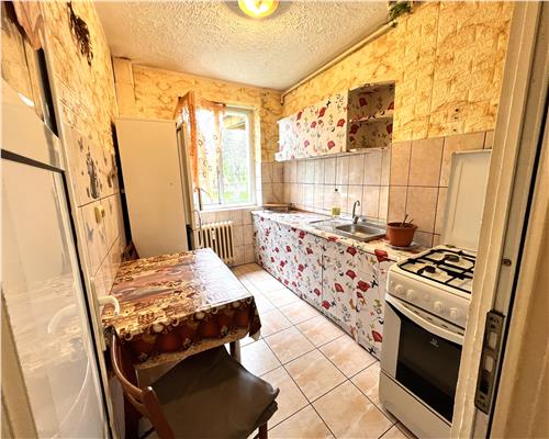 Vanzare apartament 2 camere, zona Nord, Complexul Mestesugaresc, Ploiesti