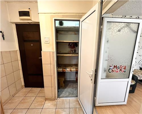 Vanzare apartament 2 camere, zona Nord, Complexul Mestesugaresc, Ploiesti