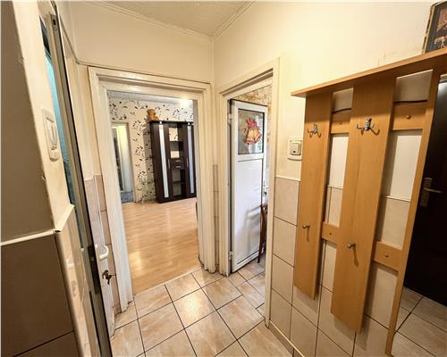 Vanzare apartament 2 camere, zona Nord, Complexul Mestesugaresc, Ploiesti