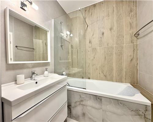 Apartament 3 camere de lux, 3 locuri de parcare,MRS Country,langa Ploiesti.