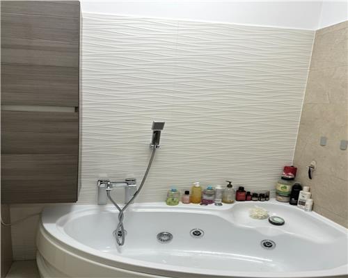 Inchiriere apartament de lux, 2 camere, Ploiesti, zona 9 mai