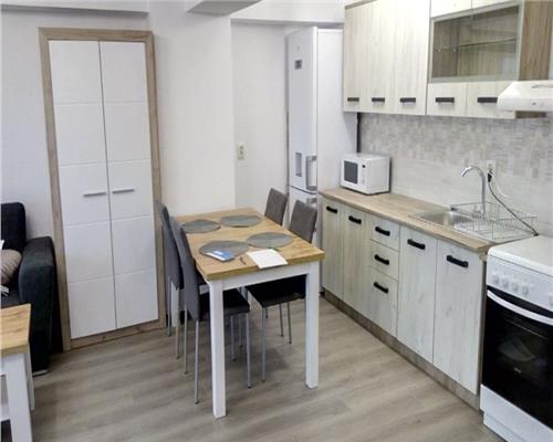 Inchiriere apartament 2 camere, de lux, bloc nou, in Ploiesti, zona centrala