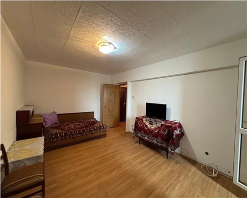 Vanzare apartament doua camere decomandat, centrala termica   Zona Republicii, Ploiesti