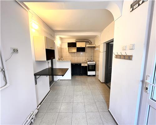 Inchiriere casa 2 camere, Ploiesti, zona Sud