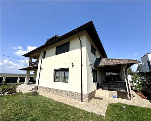 Casa de lux, P+1E, complet mobilata si utilata, Blejoi, Prahova