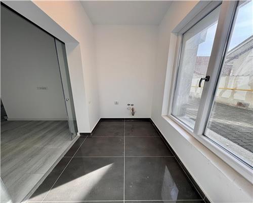 Vanzare apartament 3 camere, zona Cantacuzino   Carol Davila, Ploiesti.