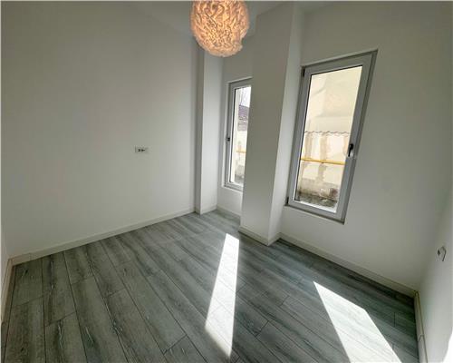 Vanzare apartament 3 camere, zona Cantacuzino   Carol Davila, Ploiesti.