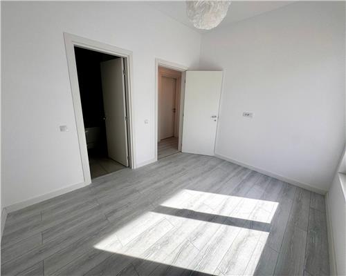 Vanzare apartament 3 camere, zona Cantacuzino   Carol Davila, Ploiesti.