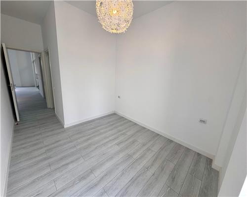 Vanzare apartament 3 camere, zona Cantacuzino   Carol Davila, Ploiesti.