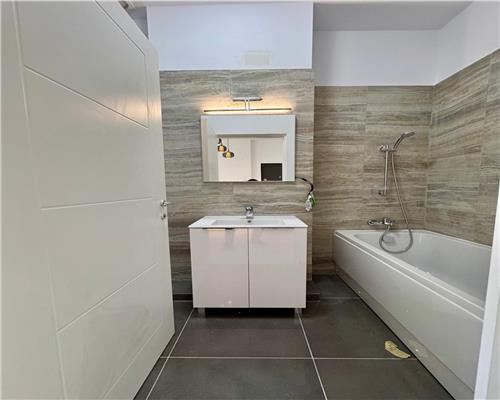 Vanzare apartament 3 camere, zona Cantacuzino   Carol Davila, Ploiesti.