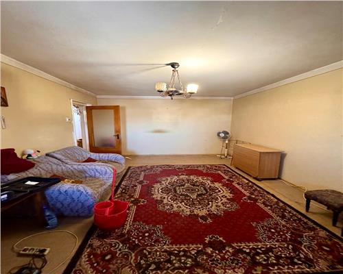 Vanzare apartament 3 camere, decomandat, zona Republicii, Ploiesti.