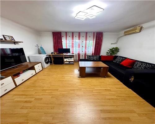 Vanzare apartament in casa, curte proprie, Ploiesti, zona centrala.