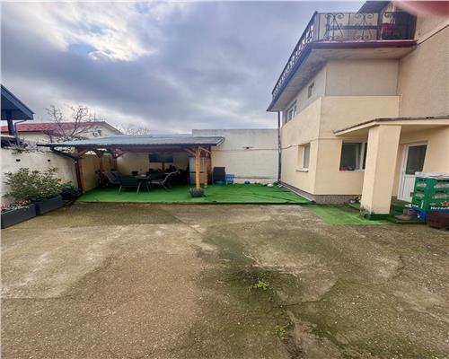 Vanzare apartament in casa, curte proprie, Ploiesti, zona centrala.