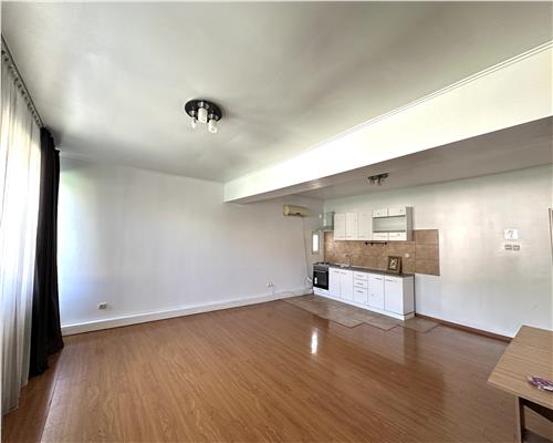 Apartament/Spatiu 4 camere, pretabil birouri, zona Cantacuzino, Ploiesti