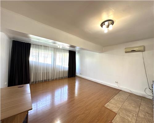 Apartament/Spatiu 4 camere, pretabil birouri, zona Cantacuzino, Ploiesti