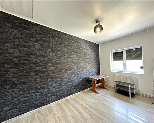 Apartament/Spatiu 4 camere, pretabil birouri, zona Cantacuzino, Ploiesti