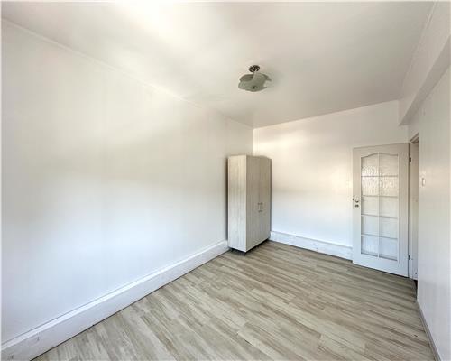Apartament/Spatiu 4 camere, pretabil birouri, zona Cantacuzino, Ploiesti