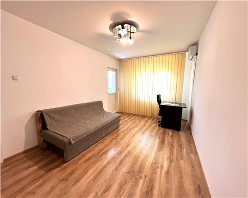 Vanzare apartament 2 camere, zona Vest, Ploiesti