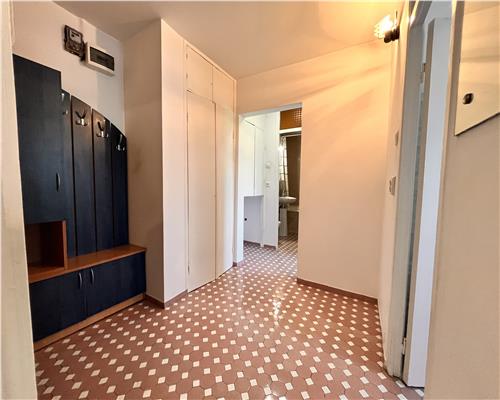 Vanzare apartament 2 camere, zona Vest, Ploiesti
