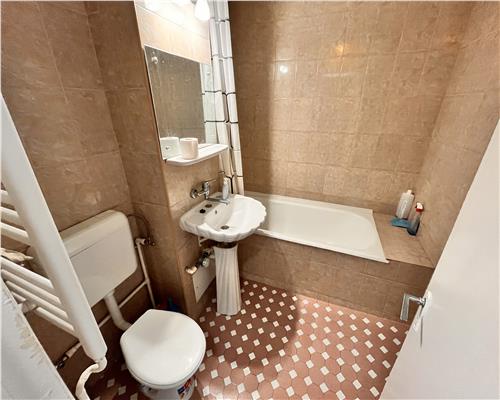 Vanzare apartament 2 camere, zona Vest, Ploiesti