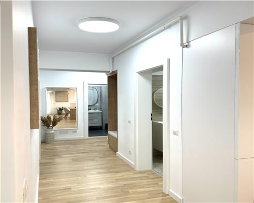Vanzare apartament 3 camere, parcare proprie, cartier Albert, Ploiesti